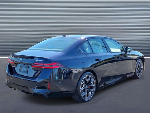 New 2026 BMW 550e xDrive w/ Executive Package image 3