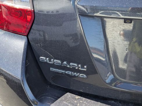 Used 2017 Subaru Crosstrek 2.0i Premium AWD/4WD image 5