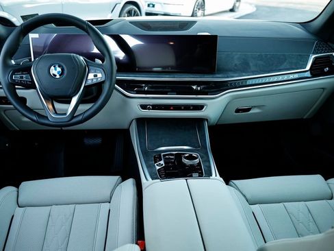 New 2026 BMW X5 xDrive50e w/ Executive Package image 27