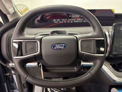 New 2026 Ford Expedition Platinum AWD/4WD image 19
