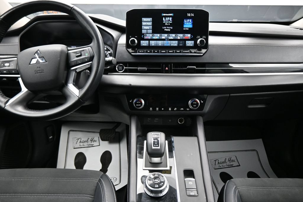 Used 2024 Mitsubishi Outlander SE AWD/4WD image 17