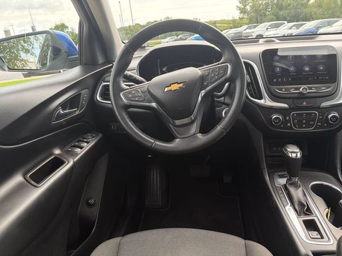 Certified 2019 Chevrolet Equinox LT w/ Sun & Navigation Package AWD/4WD image 10