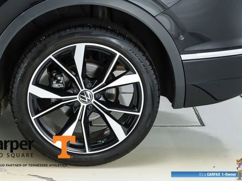 Used 2024 Volkswagen Tiguan SEL R-Line image 45