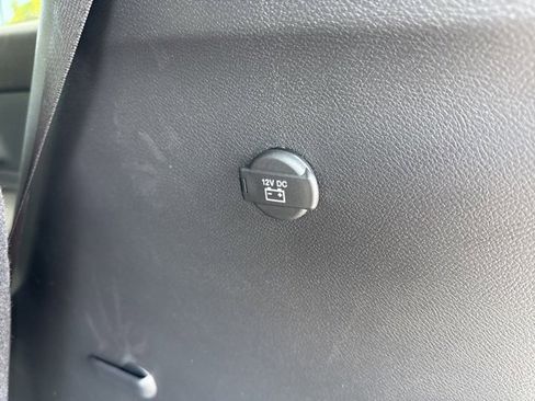 New 2026 Chrysler Voyager LX image 21