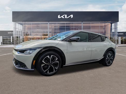 Certified 2023 Kia EV6 Wind w/ Wind Technology Package RWD image 6