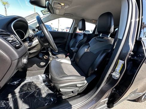 Used 2019 Jeep Compass Latitude FWD image 22