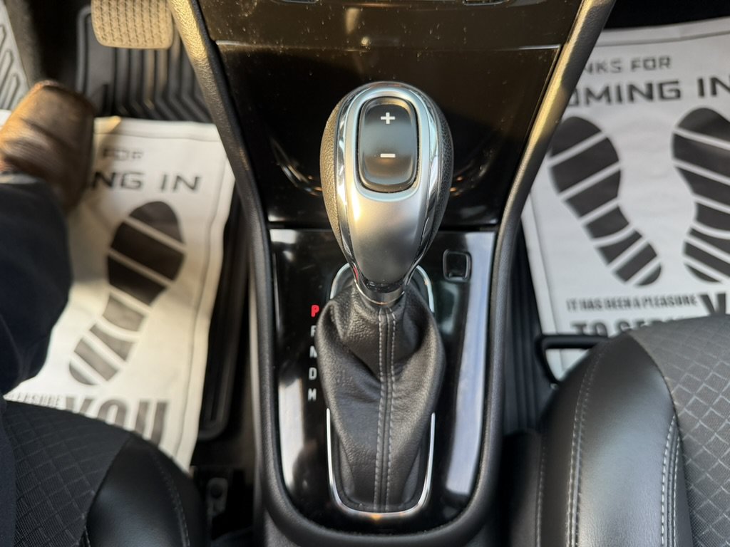 Certified 2022 Buick Encore Preferred AWD/4WD image 27