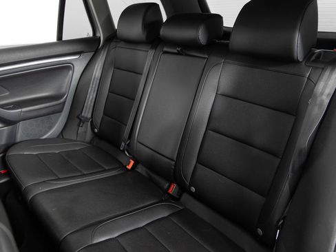 Used 2014 Volkswagen Jetta TDI image 17