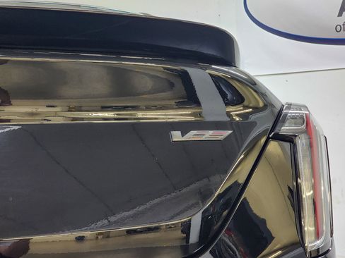 Used 2020 Cadillac CT4 V w/ Climate Package image 17