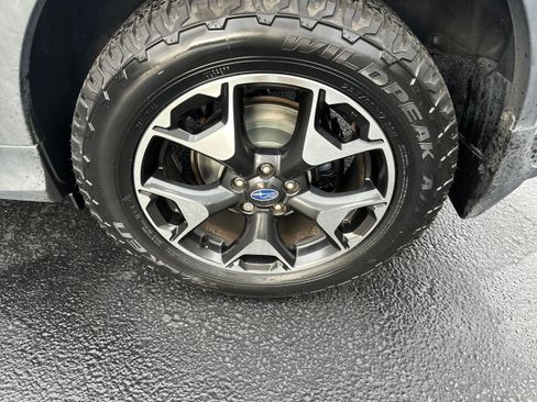 Used 2019 Subaru Crosstrek 2.0i Premium AWD/4WD image 27