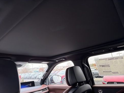 New 2025 Lincoln Navigator Reserve image 9