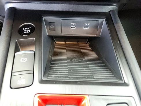 New 2026 Nissan Kicks SR image 30