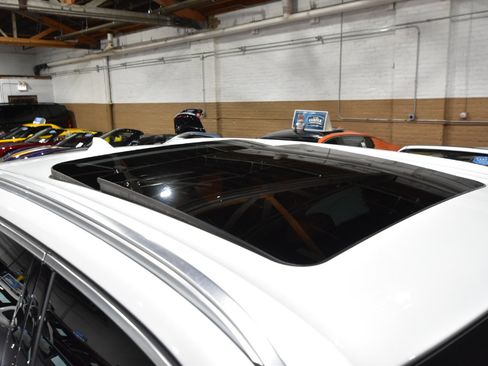 Used 2016 BMW X5 M image 13