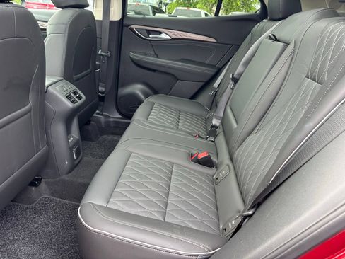 Used 2023 Buick Envision Avenir AWD/4WD image 16
