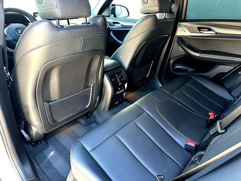 Certified 2025 BMW X4 xDrive30i w/ Premium Package image 20