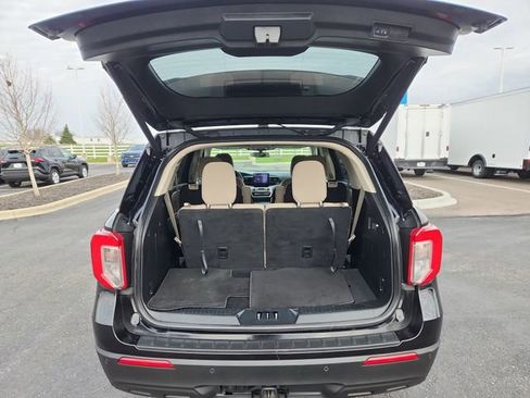 Used 2022 Ford Explorer XLT w/ Class IV Trailer Tow Package AWD/4WD image 33