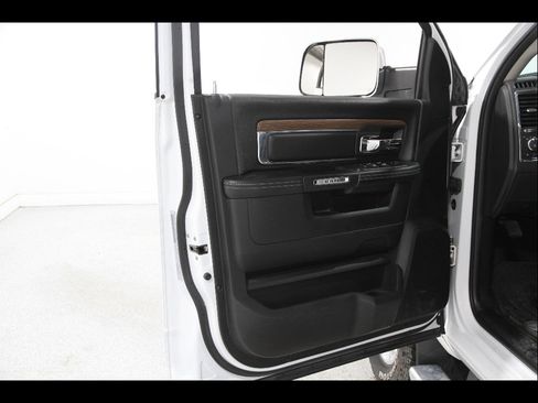 Used 2017 RAM 2500 Laramie w/ Snow Chief Group image 4