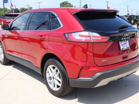 Used 2023 Ford Edge SEL w/ Convenience Package image 8