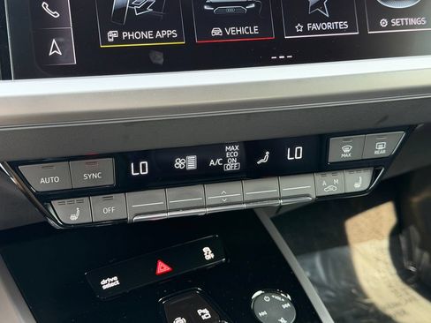 Certified 2023 Audi Q4 e-tron Premium Plus w/ Premium Plus RWD image 32