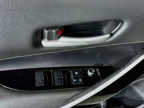 Certified 2019 Toyota Corolla XSE FWD image 22
