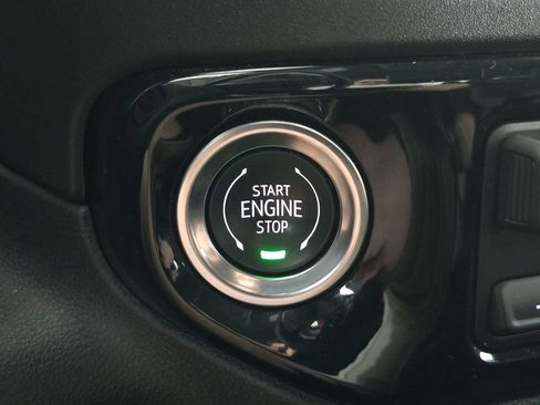 Certified 2025 GMC Sierra 1500 Elevation RWD image 23