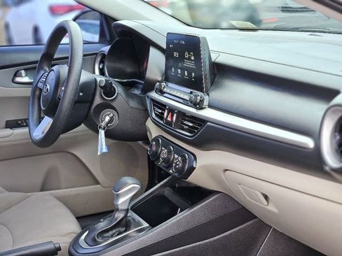 Used 2021 Kia Forte LXS image 13