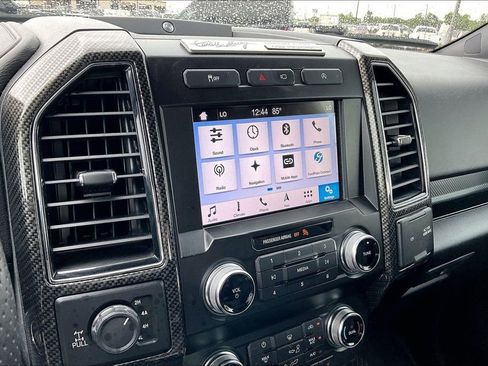 Used 2019 Ford F150 Lariat w/ Equipment Group 502A Luxury AWD/4WD image 24