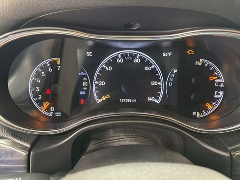 Used 2019 Jeep Grand Cherokee Limited X image 26