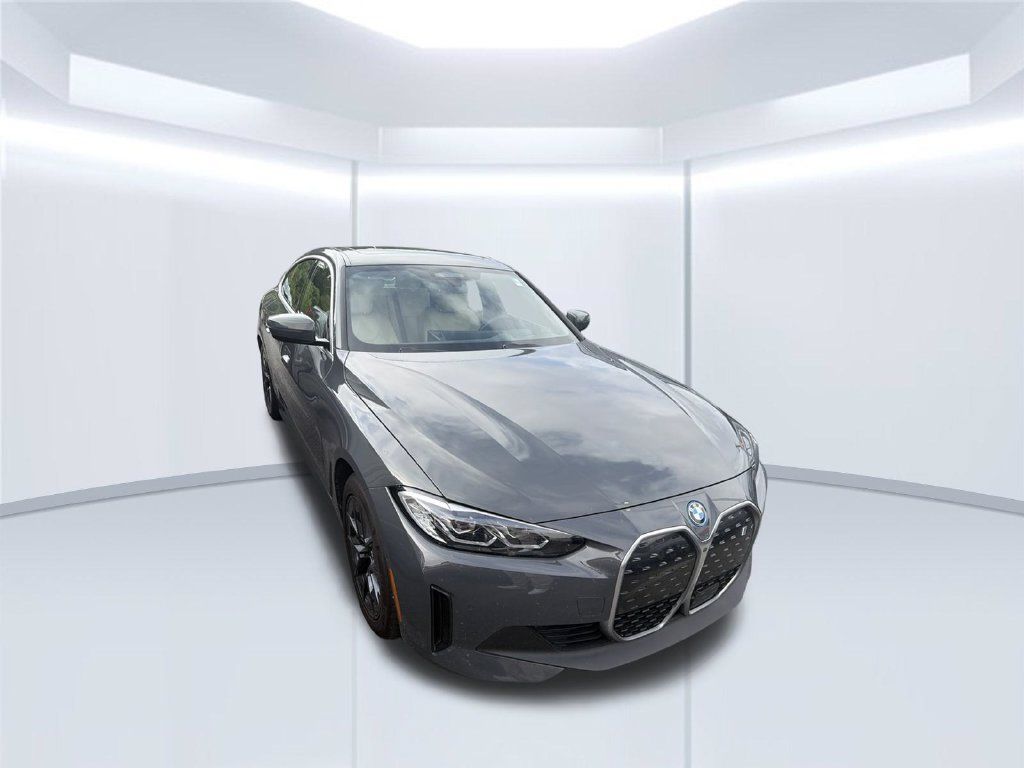 Used 2024 BMW i4 eDrive35 w/ Premium Package RWD image 2