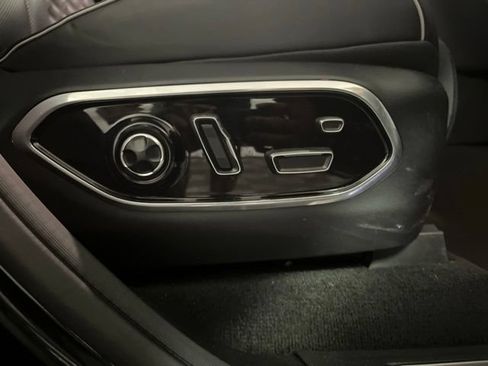 Used 2021 Jeep Grand Cherokee L Summit AWD/4WD image 38