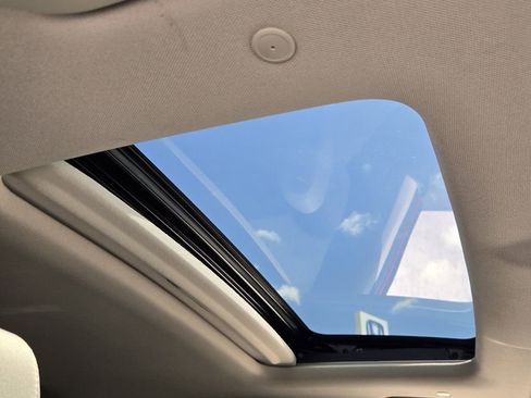 Certified 2024 Honda CR-V EX image 18