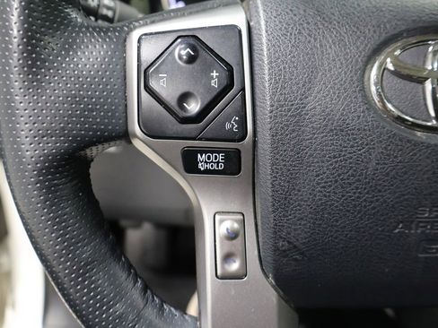 Used 2023 Toyota 4Runner Limited AWD/4WD image 36