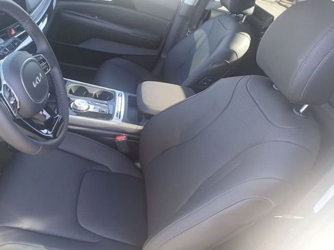 New 2026 Kia Carnival SX Prestige FWD image 11