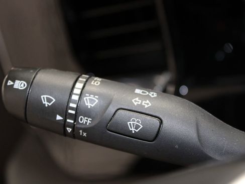 Used 2024 GMC Sierra 1500 SLE image 45