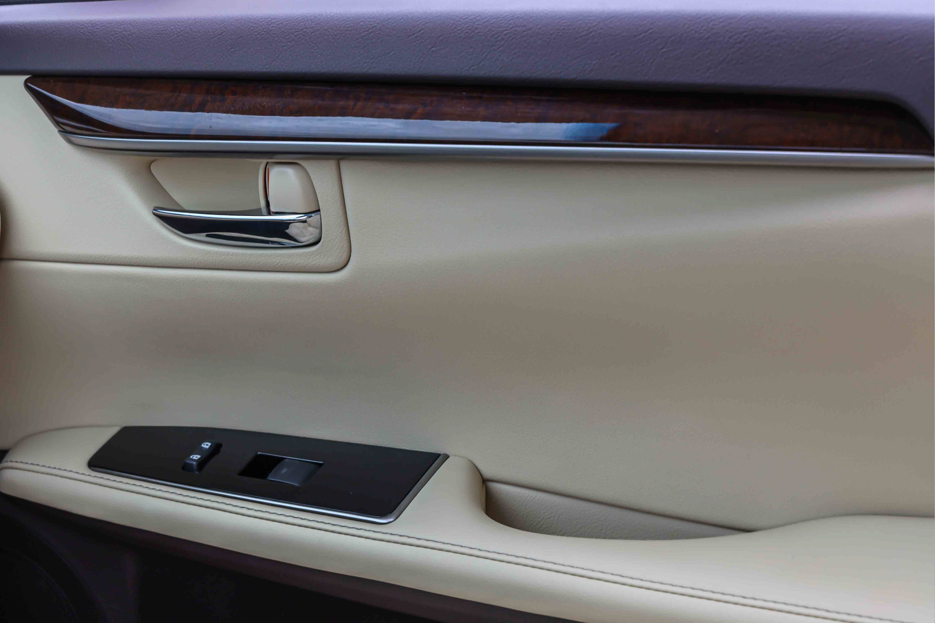 Used 2017 Lexus ES 350 w/ Navigation System Package FWD image 16