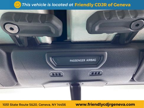 Used 2023 Jeep Wrangler Unlimited w/ Cold Weather Group image 19