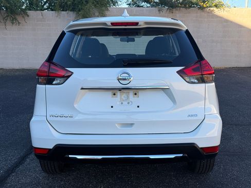 Used 2017 Nissan Rogue S image 8