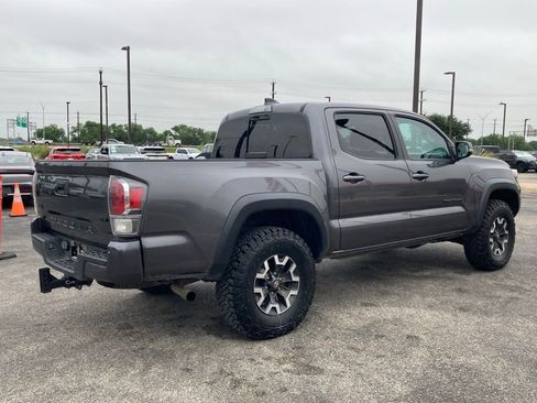 Used 2021 Toyota Tacoma TRD Off-Road w/ Technology Package AWD/4WD image 5
