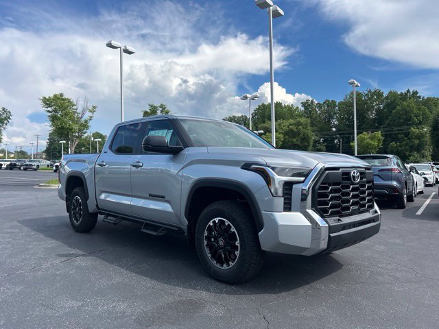 New 2026 Toyota Tundra SR5 w/ TRD Off-Road Package AWD/4WD image 3