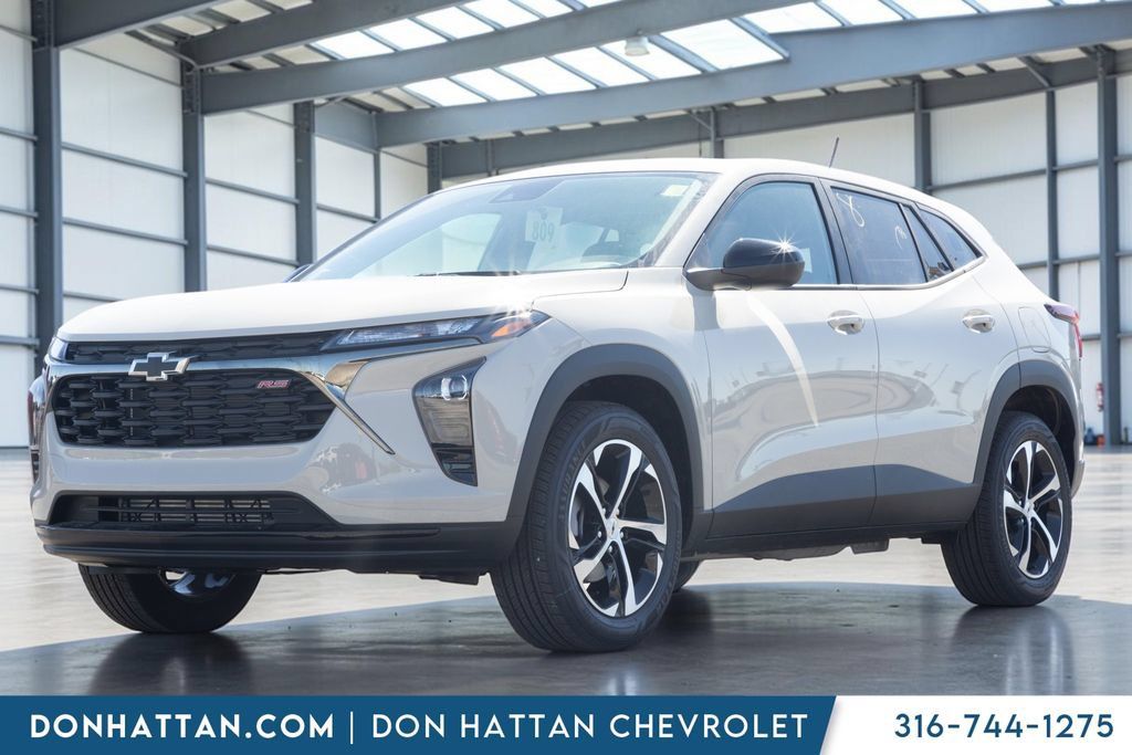 New 2026 Chevrolet Trax RS w/ Sunroof Package FWD image 1