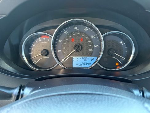 Used 2014 Toyota Corolla LE FWD image 27