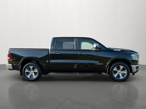Used 2019 RAM 1500 Laramie AWD/4WD image 8