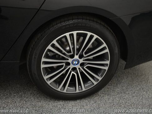 Used 2018 BMW 530e image 49