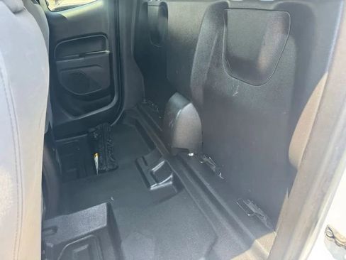 Used 2018 Chevrolet Colorado W/T RWD image 14