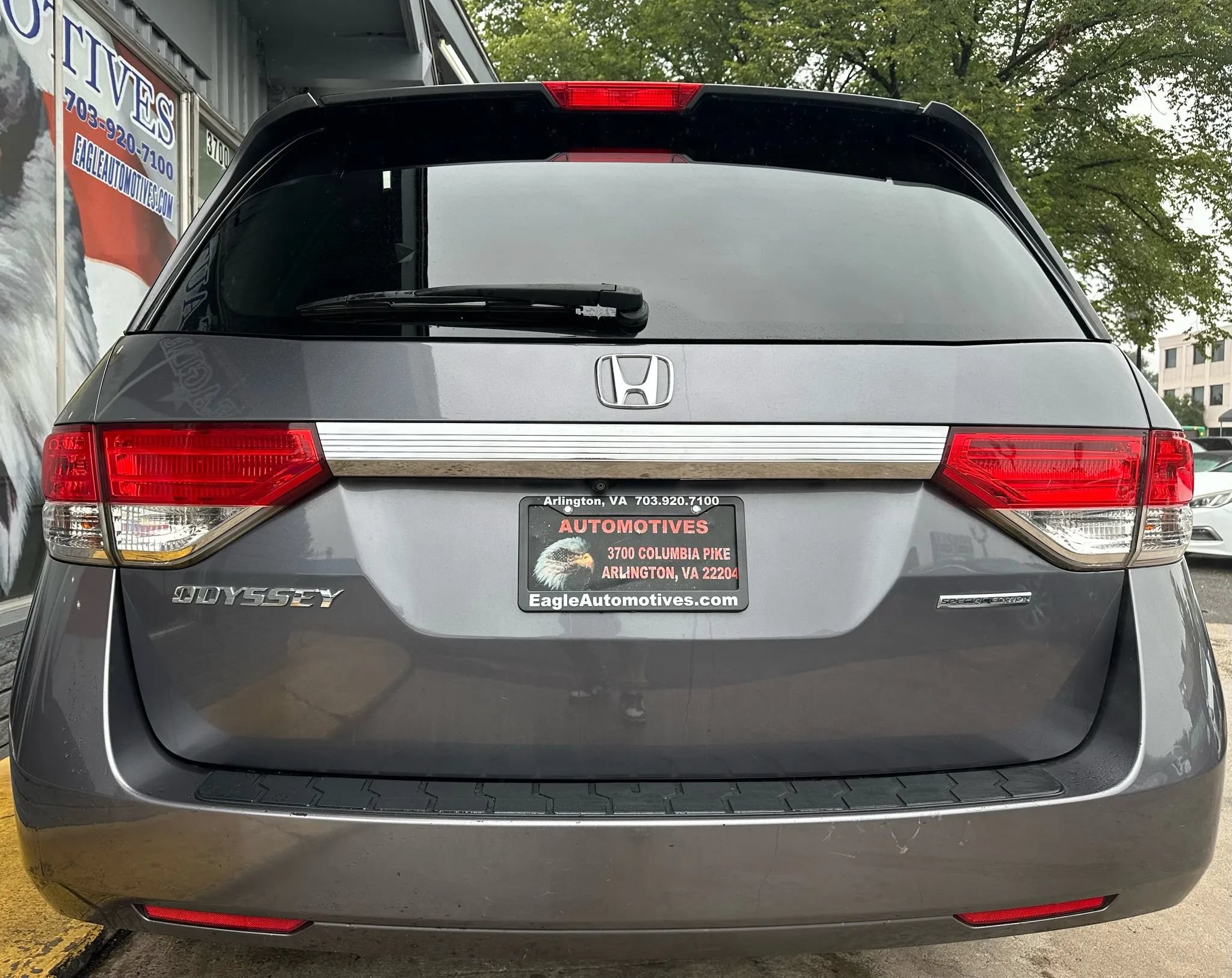 Used 2016 Honda Odyssey SE image 4