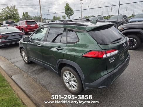 Used 2022 Toyota Corolla Cross LE FWD image 6