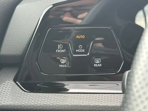 Certified 2024 Volkswagen GTI S FWD image 18