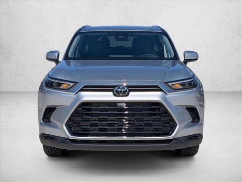 New 2026 Toyota Grand Highlander FWD image 6