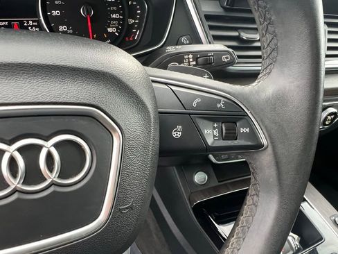 Used 2023 Audi Q5 2.0T Premium w/ Convenience Package image 15