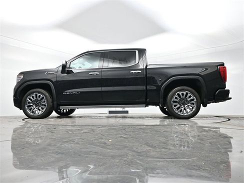 Used 2024 GMC Sierra 1500 Denali Ultimate image 12
